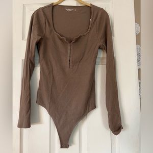 Abercrombie body suit. Never worn